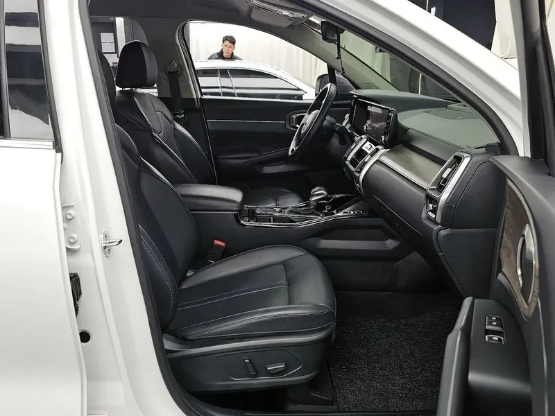 Kia Sorento 2.2 CRDI 4WD - САМО 30% АВАНС, снимка 11 - Автомобили и джипове - 56018256