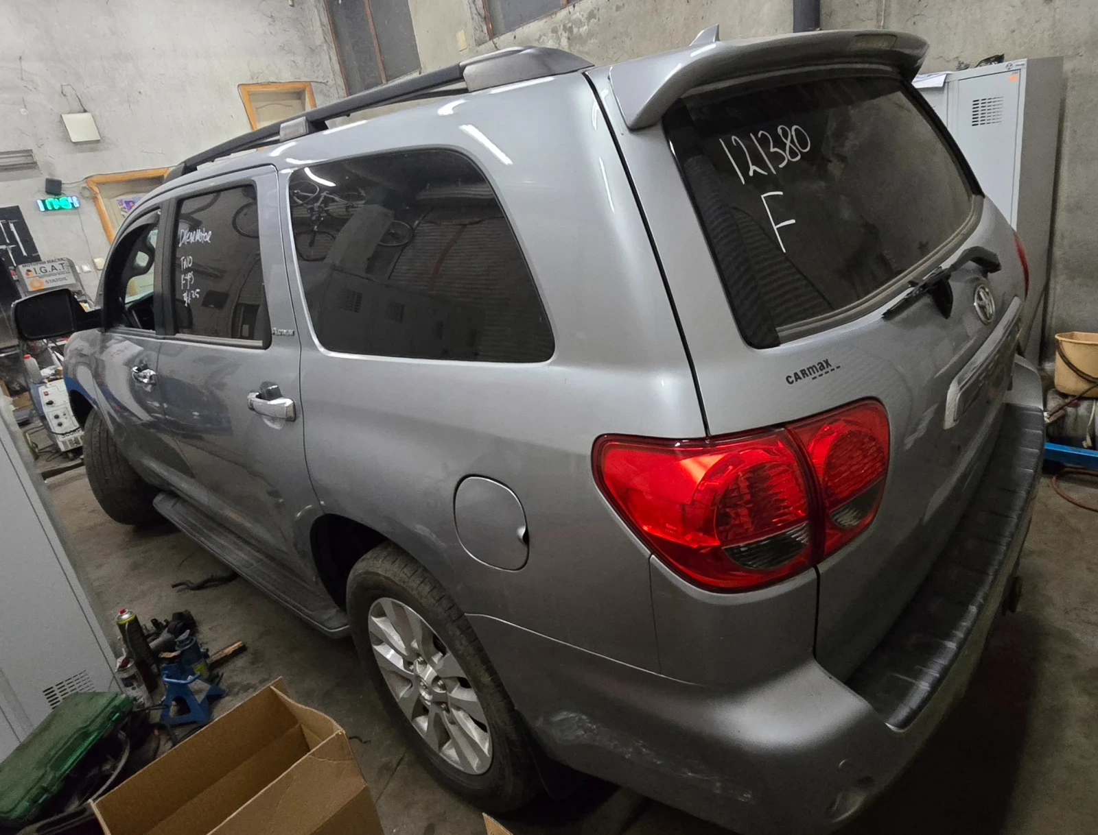 Toyota Sequoia Platinum  - изображение 10