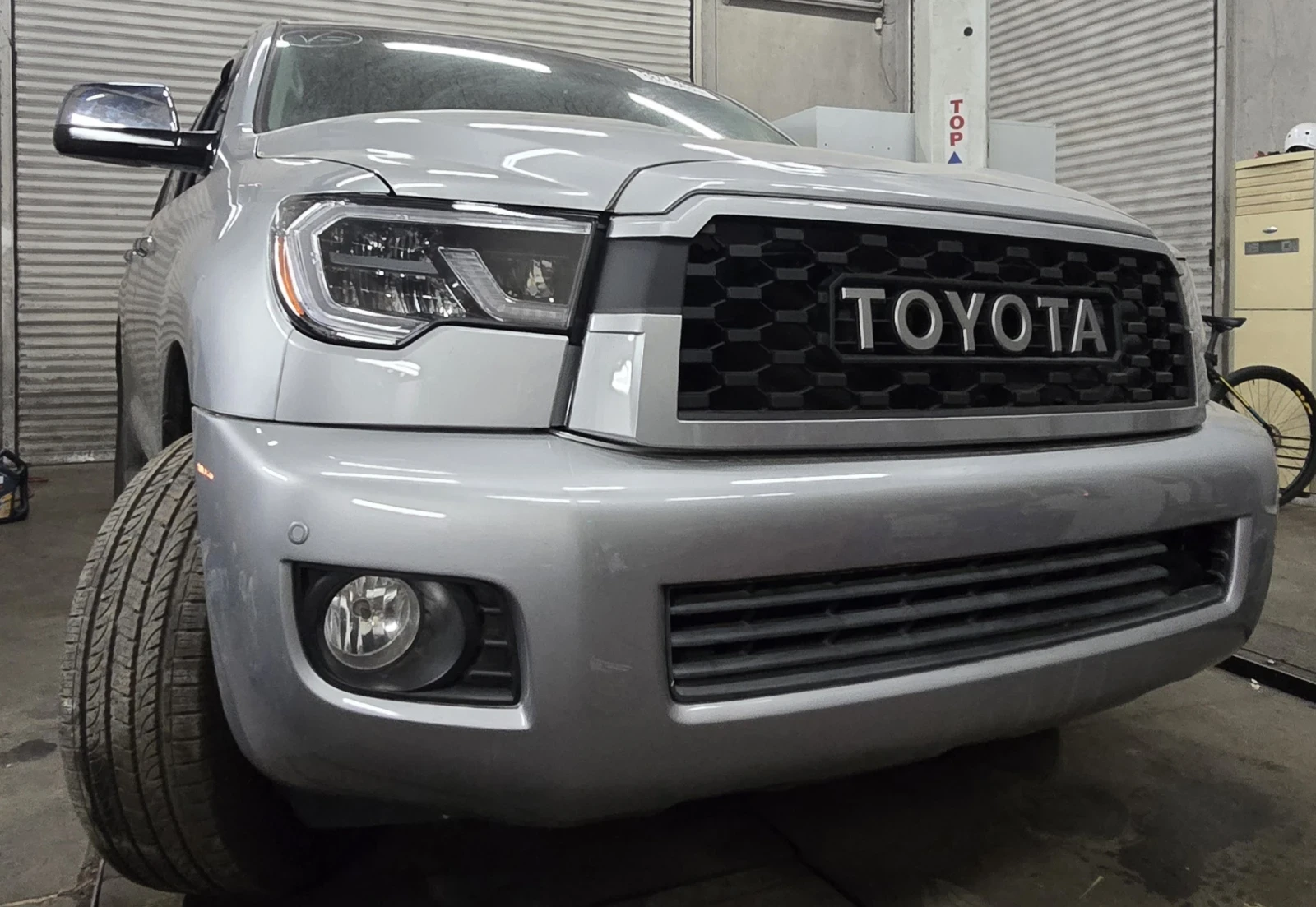 Toyota Sequoia Platinum  - изображение 9