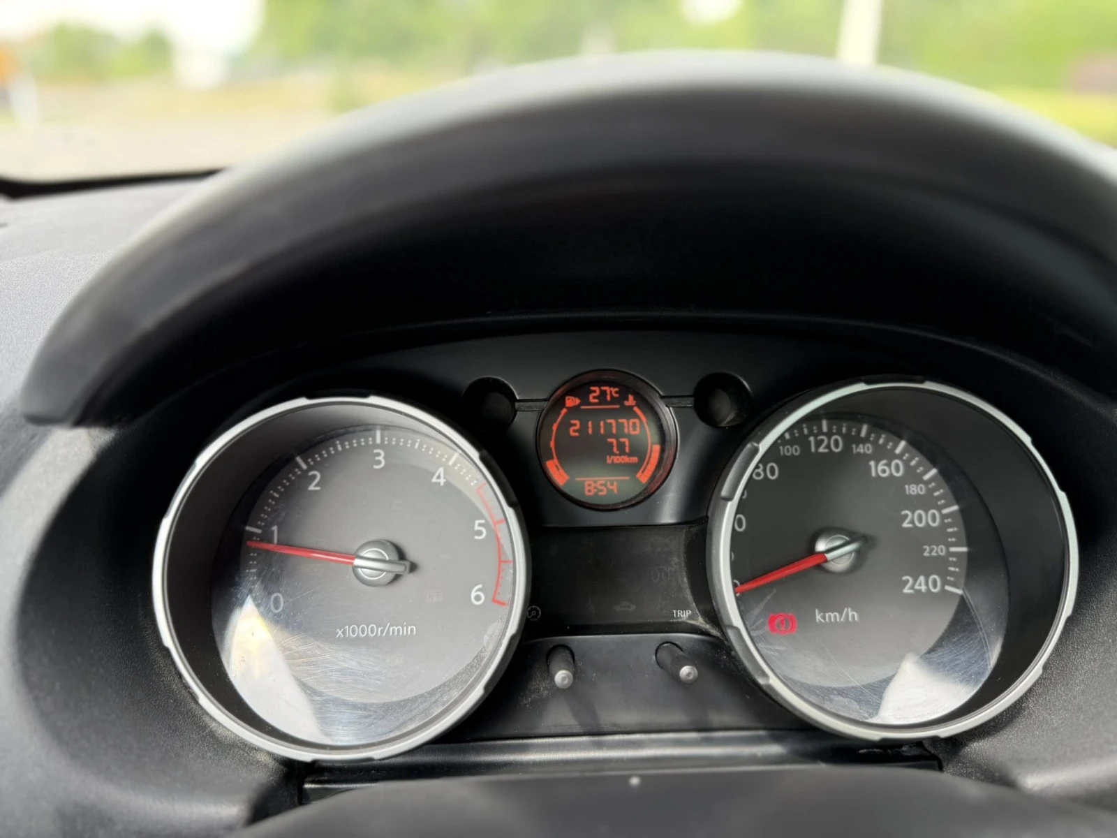 Nissan Qashqai 1.5 DCI 7 Места DX532YT - изображение 10