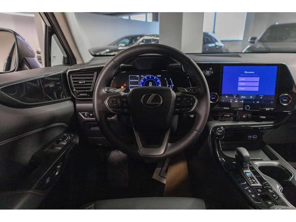 Lexus NX 250| AWD| CARFAX, снимка 11 - Автомобили и джипове - 53902125