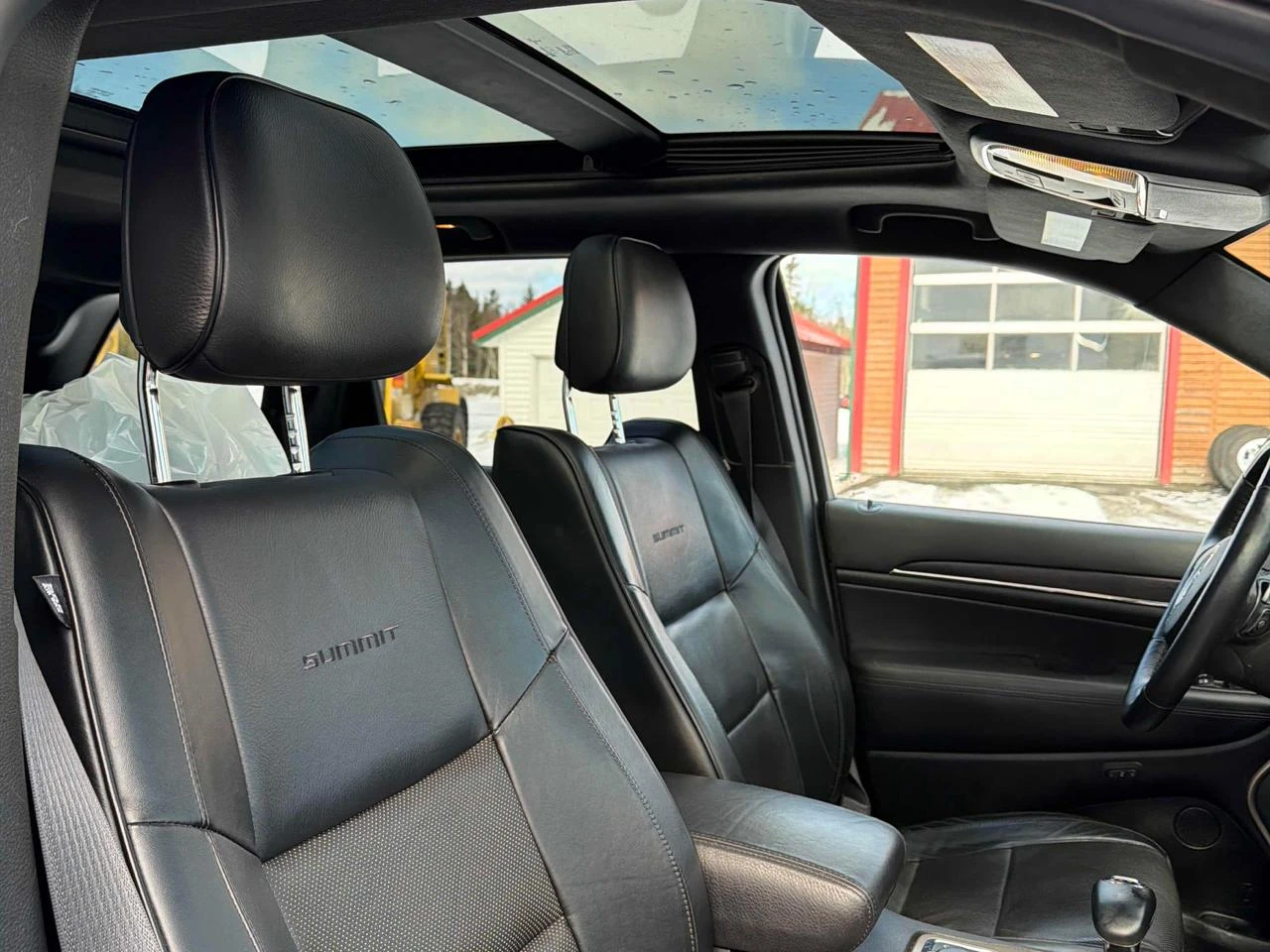 Jeep Grand cherokee Summit 5.7* 2 Комплекта джанти* Обдух* Distronic, снимка 9 - Автомобили и джипове - 53903423