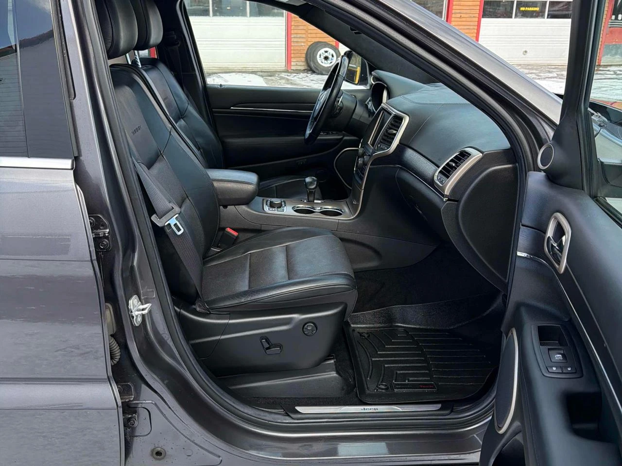 Jeep Grand cherokee Summit 5.7* 2 Комплекта джанти* Обдух* Distronic, снимка 8 - Автомобили и джипове - 53903423