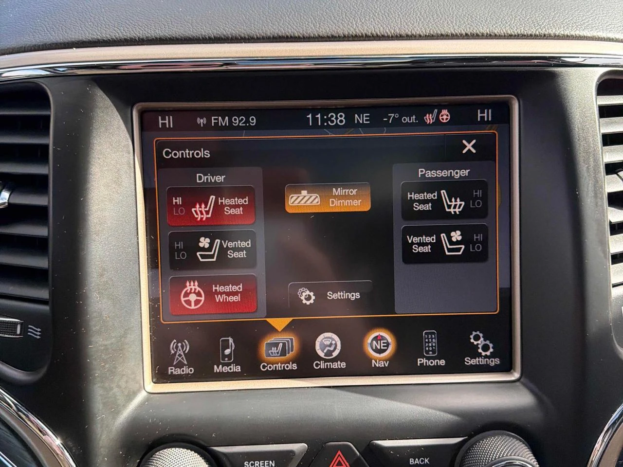 Jeep Grand cherokee Summit 5.7* 2 Комплекта джанти* Обдух* Distronic, снимка 15 - Автомобили и джипове - 53903423