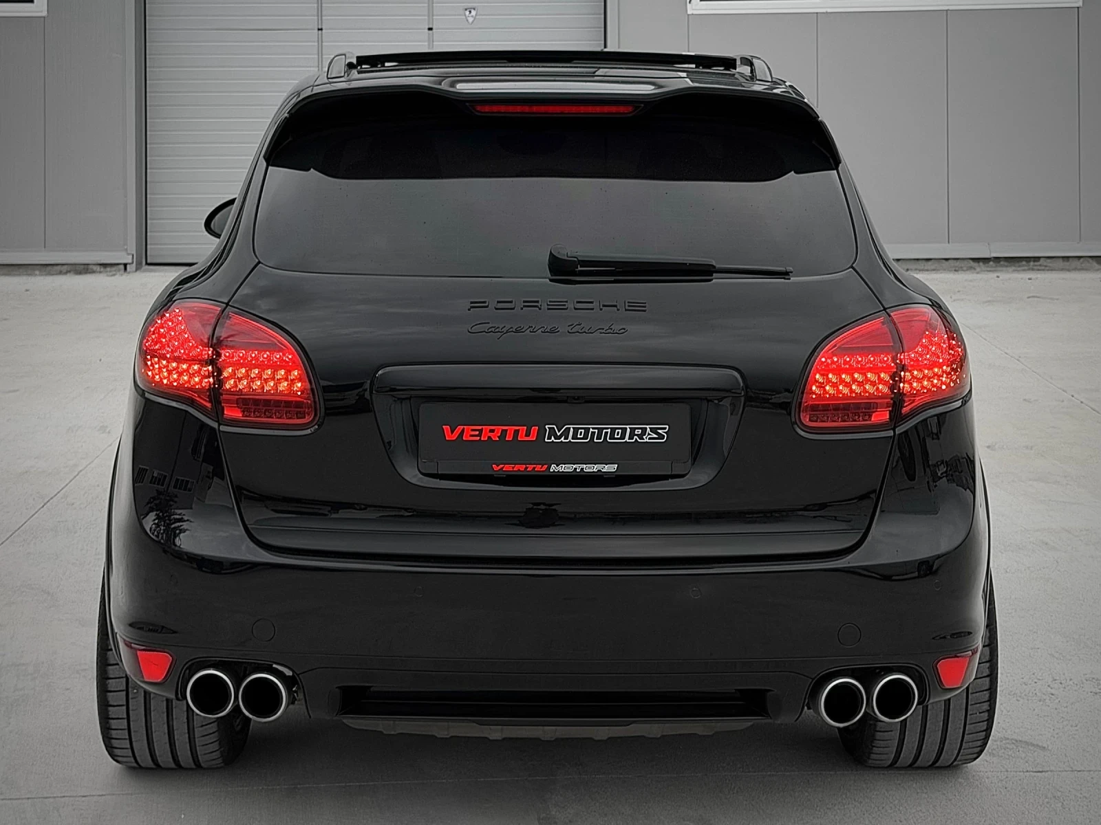 Porsche Cayenne TURBO/ 600ps/ PANO/ 3xTV/ BOSE/ CAMERA/ F1, снимка 5 - Автомобили и джипове - 54195290