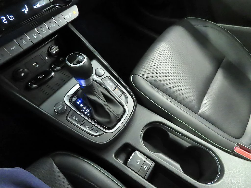 Hyundai Kona Inspiration 4x4* HEAD-UP* ПОДГРЕВ* ОБДУХВАНЕ* , снимка 14 - Автомобили и джипове - 54460347