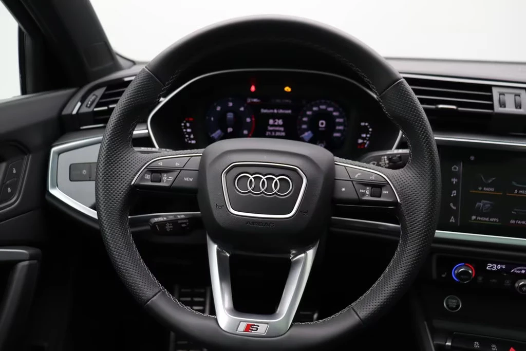 Audi Q3 40TDI/193HP/S-LINE/QUATTRO/MATRIX/PANO/360/275q, снимка 10 - Автомобили и джипове - 54466644