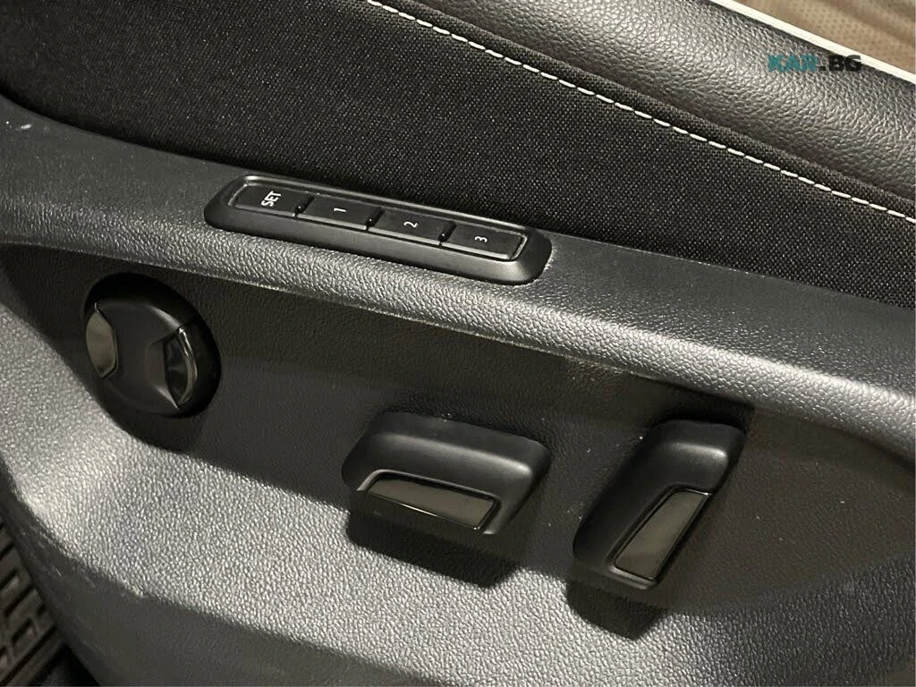 VW Tiguan ОБДУХВАНЕ* DIGITAL* ПАМЕТ* КАМЕРА* МЪРТ. ТОЧКА, снимка 16 - Автомобили и джипове - 55146712