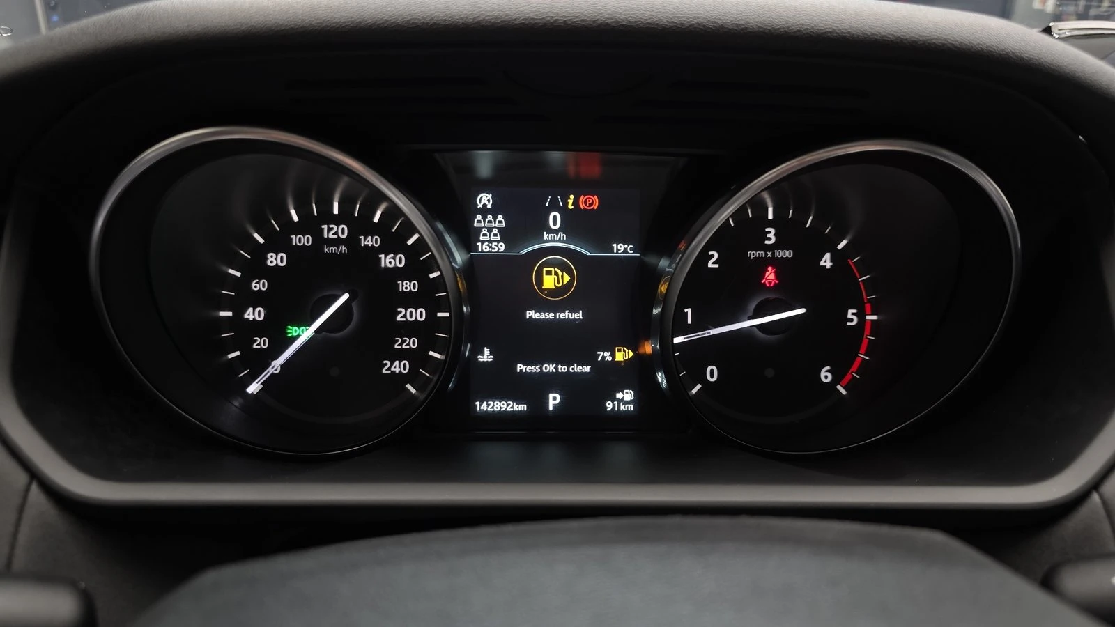 Land Rover Discovery SD4* ���* ������� �����* ��. ��������* ������ ���� | Mobile.bg � ����������� 8