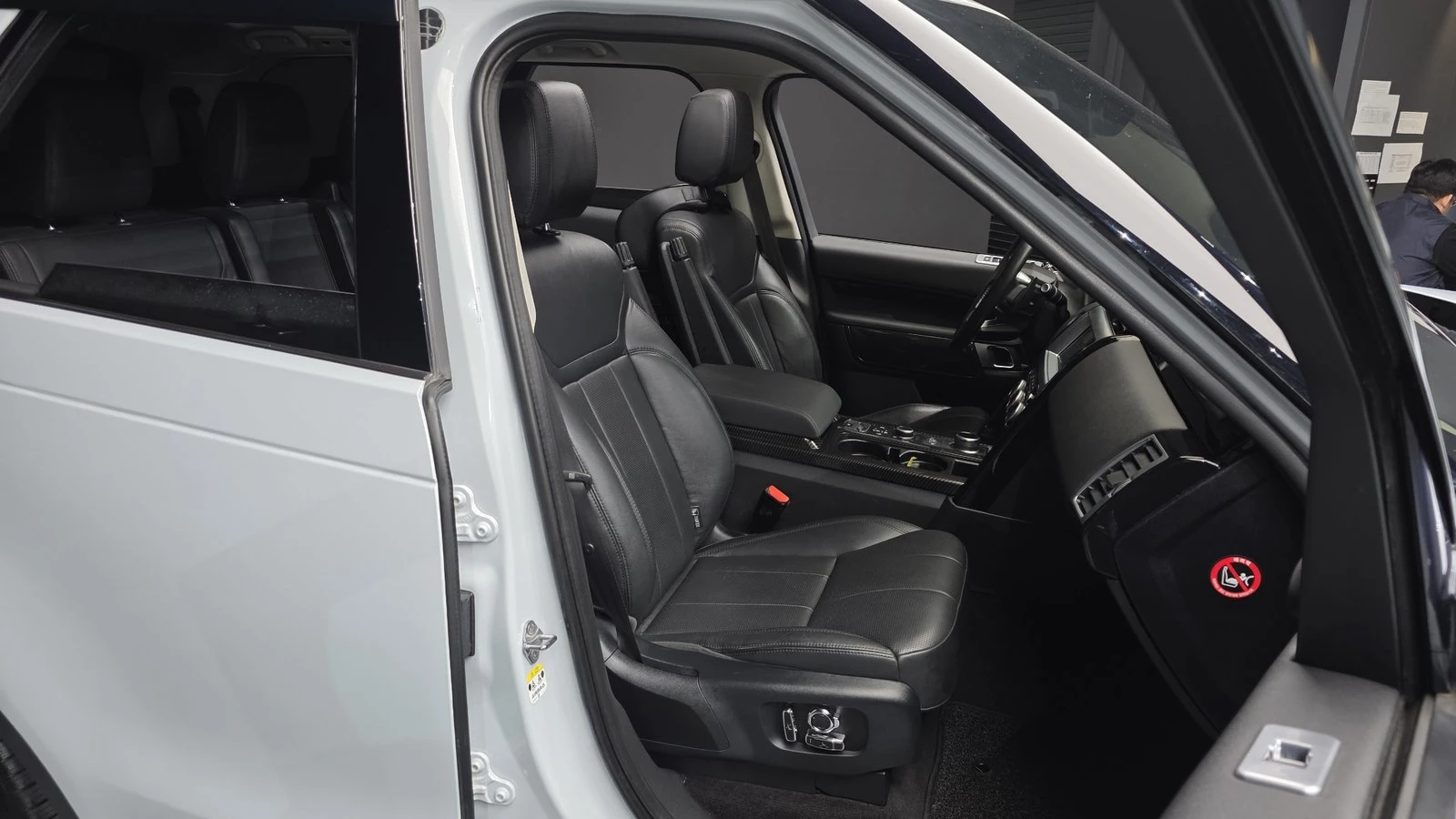 Land Rover Discovery SD4* ���* ������� �����* ��. ��������* ������ ���� | Mobile.bg � ����������� 12