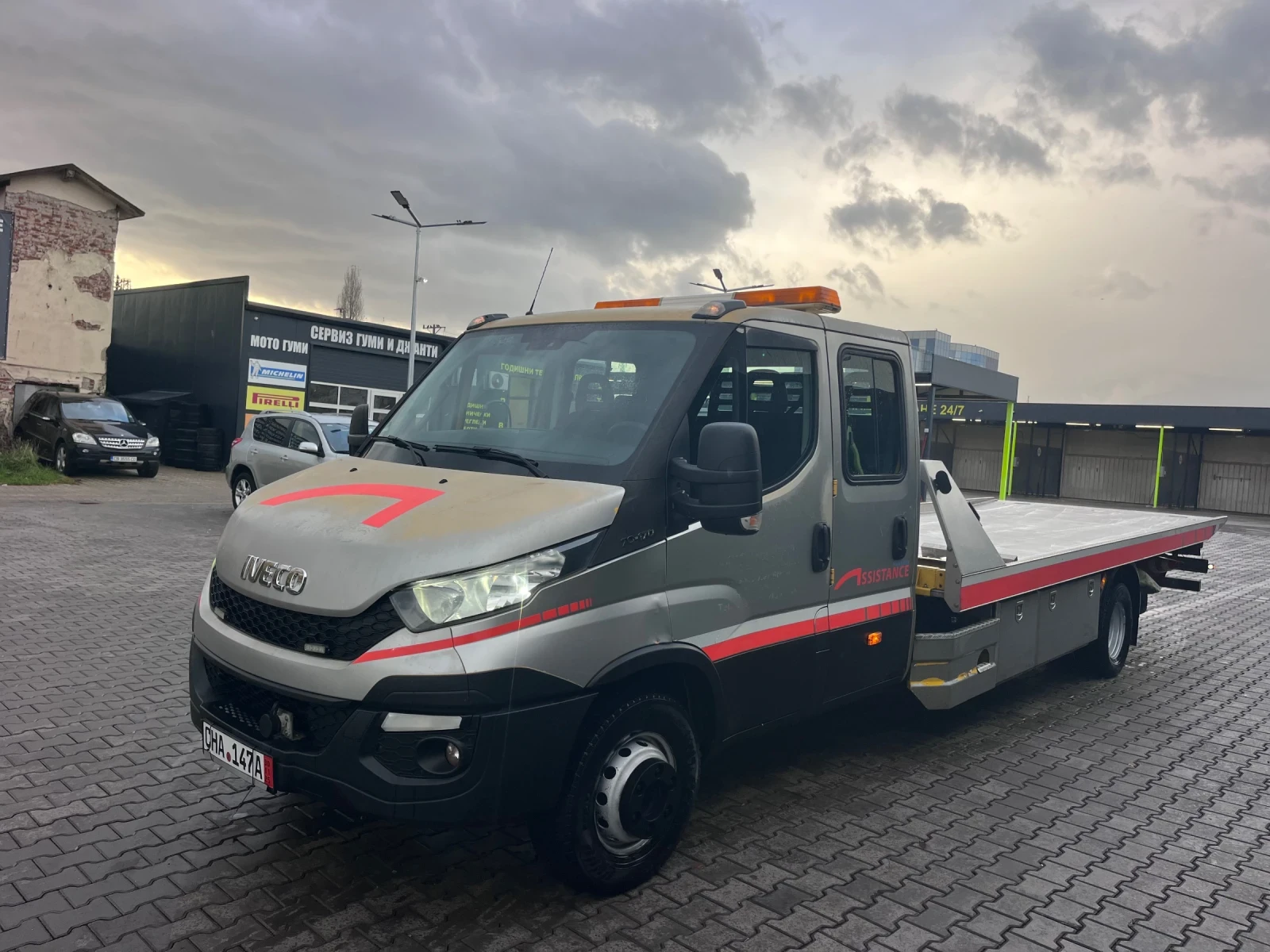 Iveco Daily Пътна помощ , снимка 2 - Камиони - 56649551