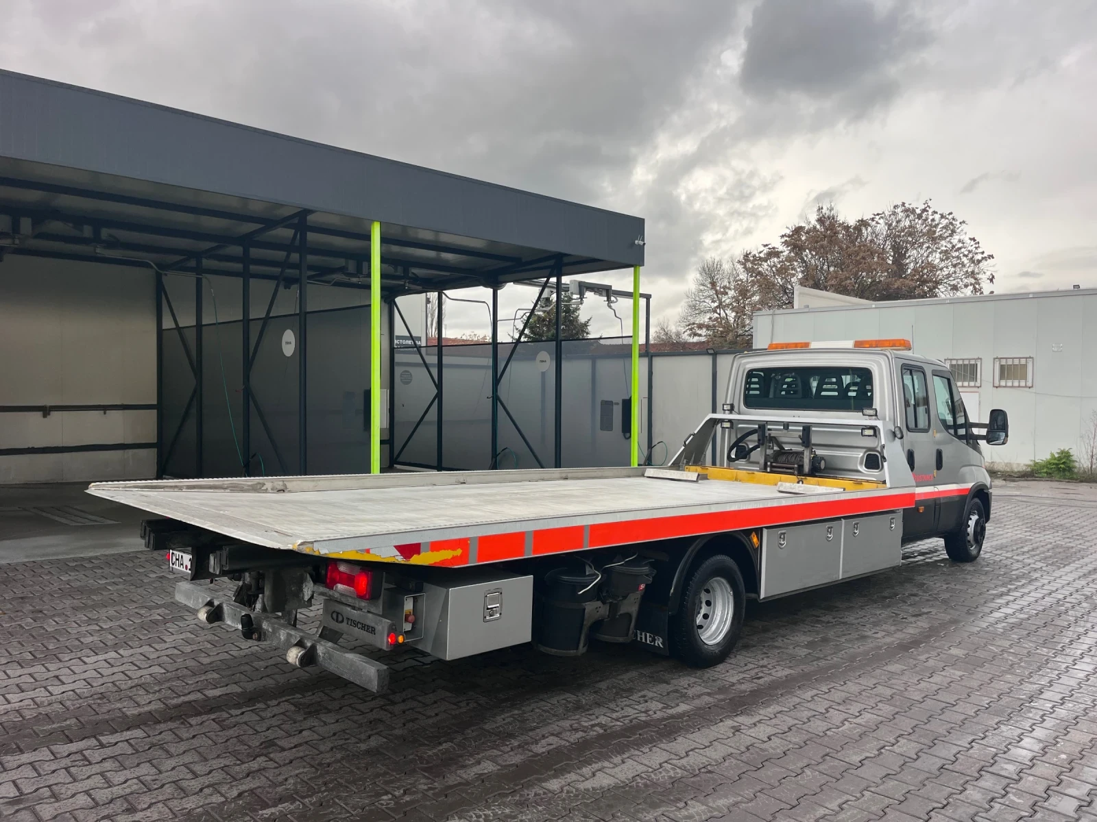 Iveco Daily Пътна помощ , снимка 3 - Камиони - 56649551