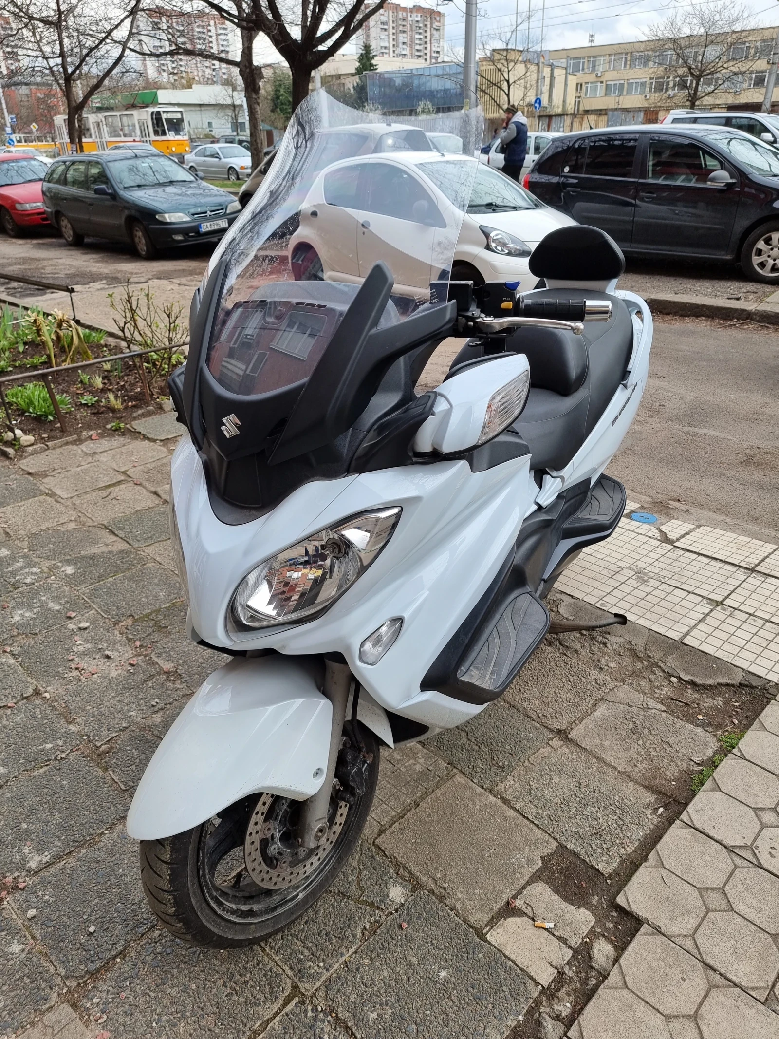 Suzuki Burgman AN650 - изображение 2