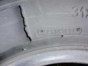 Гуми, снимка 8