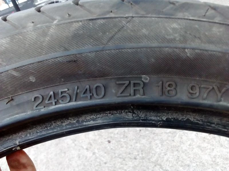 Гуми Летни 245/40R18, снимка 6 - Гуми и джанти - 18857769