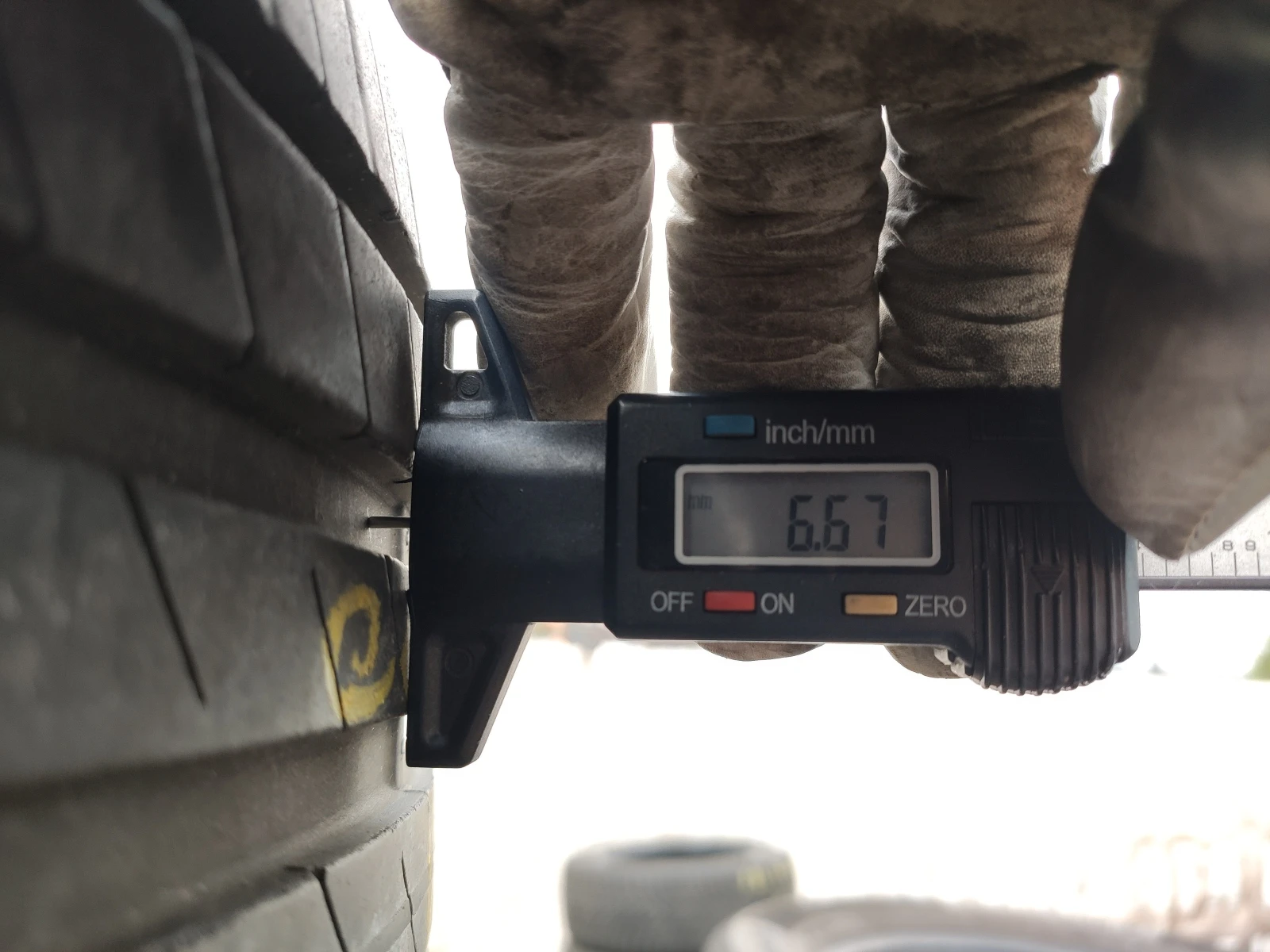 Гуми Летни 215/45R16, снимка 7 - Гуми и джанти - 54987386