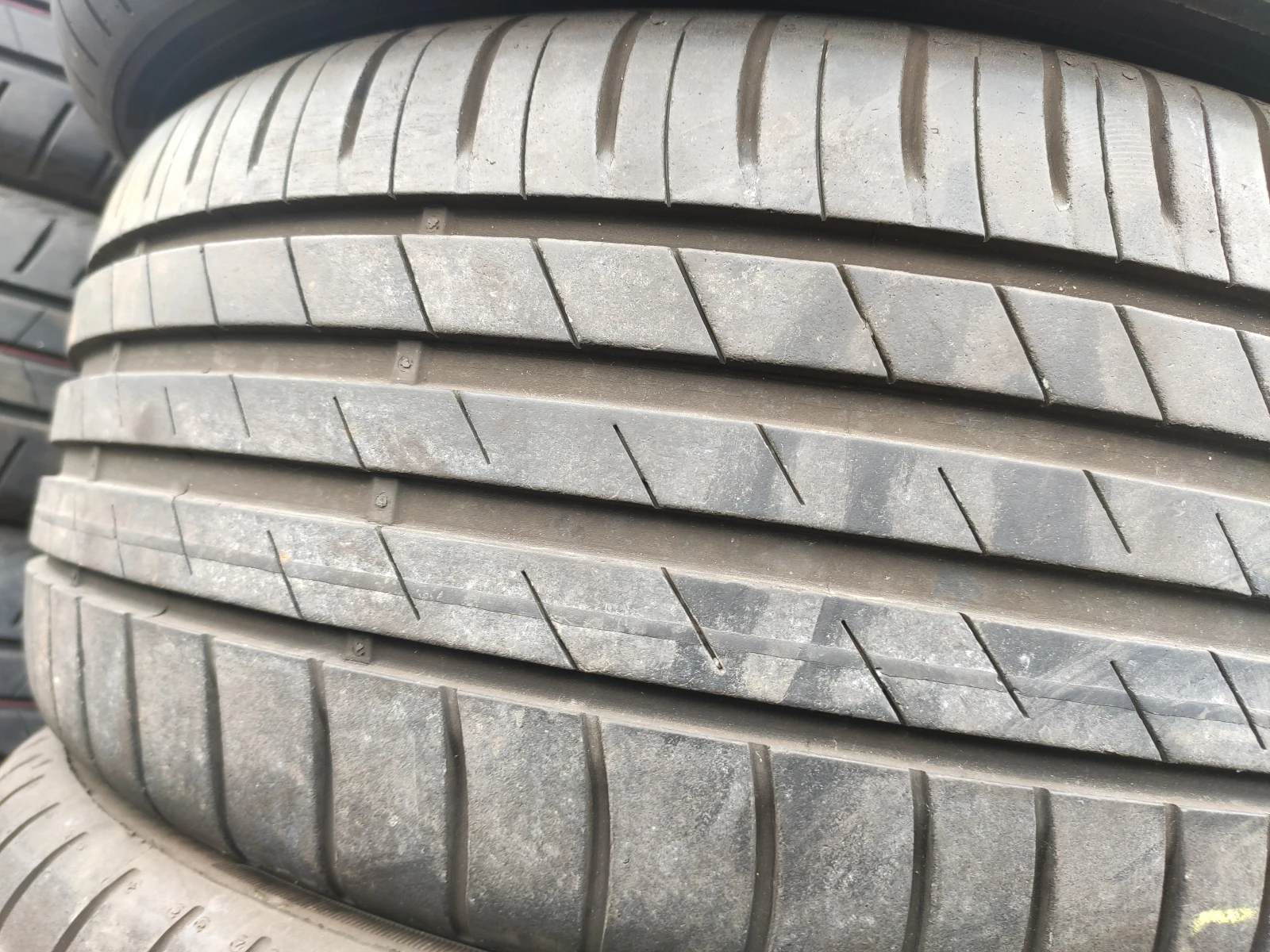 Гуми Летни 215/45R16, снимка 2 - Гуми и джанти - 54987386