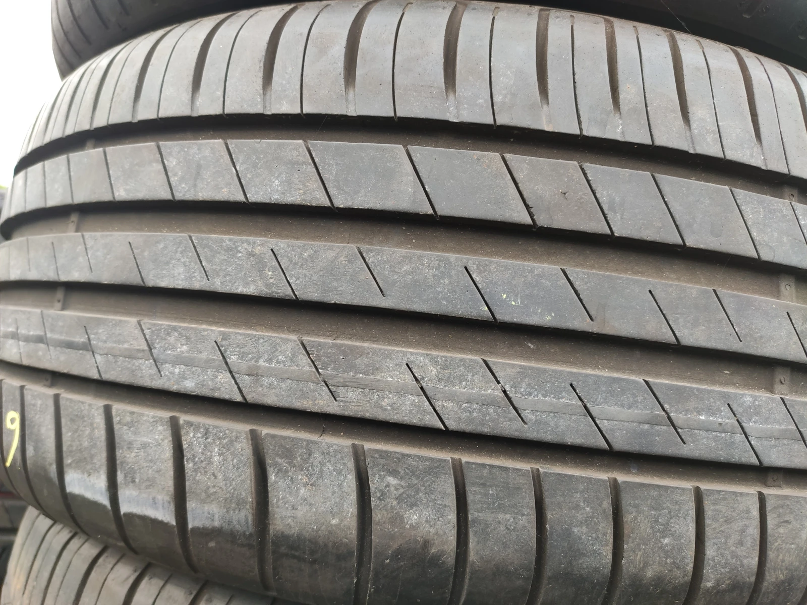Гуми Летни 215/45R16, снимка 3 - Гуми и джанти - 54987386