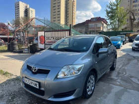 Toyota Auris 1.4 I Face 6-Скорости ТОП, снимка 1