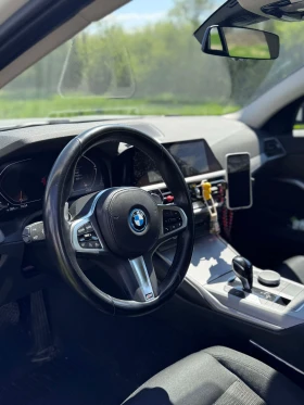 BMW 320 D / X-Drive / Carplay / СЕРВИЗНА ИСТОРИЯ, снимка 9