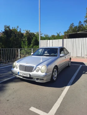 Mercedes-Benz E 320, снимка 1