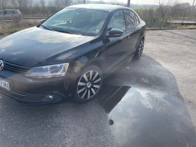 VW Jetta 1, 6 ТДИ, снимка 2