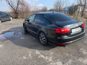 VW Jetta 1, 6 ТДИ, снимка 4