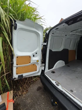 Ford Connect 1.5 TDCi 100 к.с, снимка 8