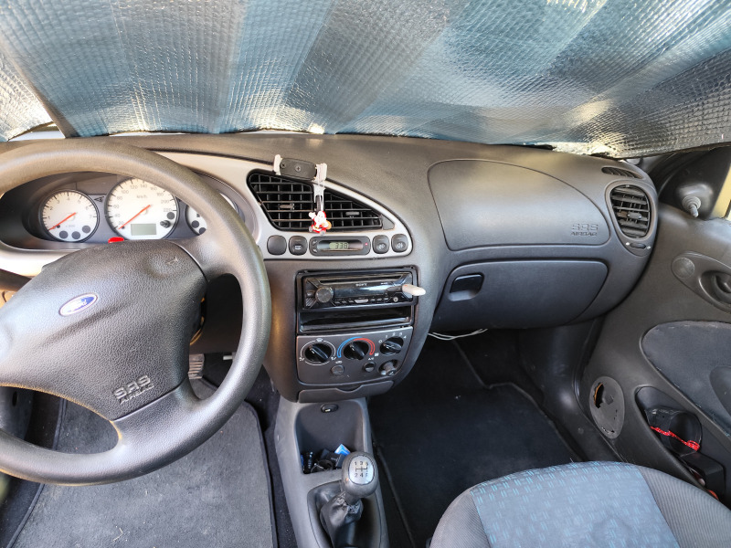 Ford Fiesta, снимка 12 - Автомобили и джипове - 47170765