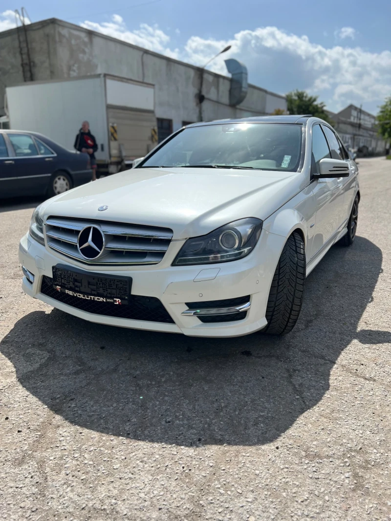 Mercedes-Benz C 250 Бяла перла-Панорама-4MATIC, снимка 1 - Автомобили и джипове - 47482942