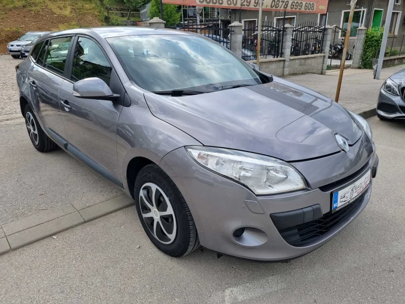 Renault Megane 1.6i ШВЕЙЦАРИЯ, снимка 2 - Автомобили и джипове - 50296229
