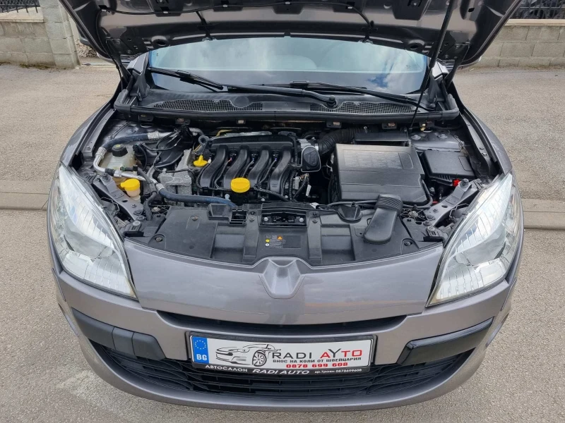 Renault Megane 1.6i ШВЕЙЦАРИЯ, снимка 5 - Автомобили и джипове - 50296229