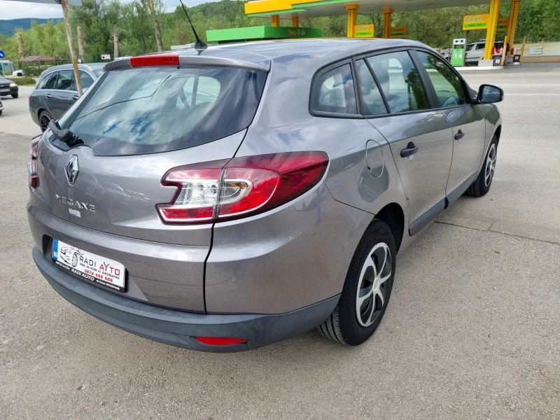 Renault Megane 1.6i ШВЕЙЦАРИЯ, снимка 3 - Автомобили и джипове - 50296229
