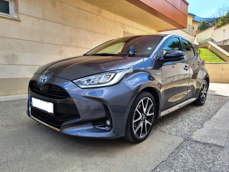 Toyota Yaris 1.5 hybrid, снимка 4 - Автомобили и джипове - 52532512