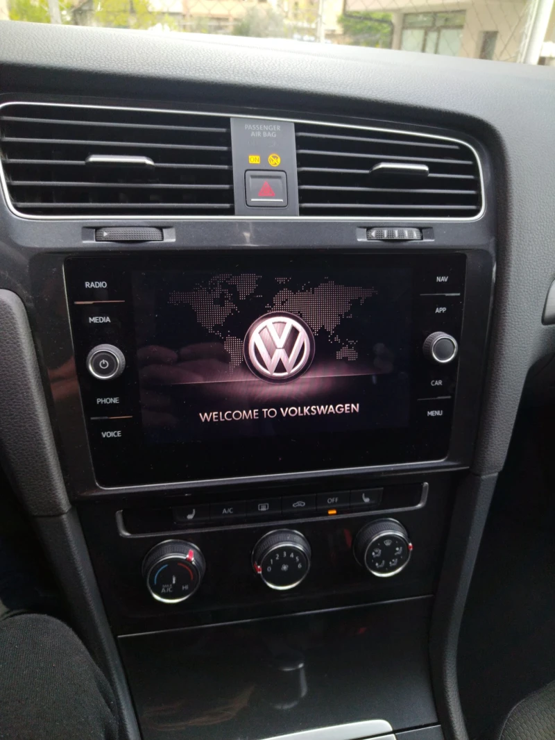 VW Golf Golf 7.5 2.0 TDI  150 hp, снимка 4 - Автомобили и джипове - 52885325