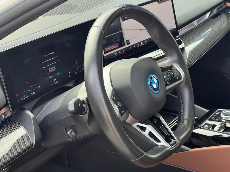 BMW 550 e xDrive, снимка 7 - Автомобили и джипове - 52603950