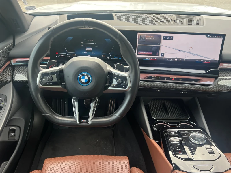 BMW 550 e xDrive, снимка 11 - Автомобили и джипове - 52603950