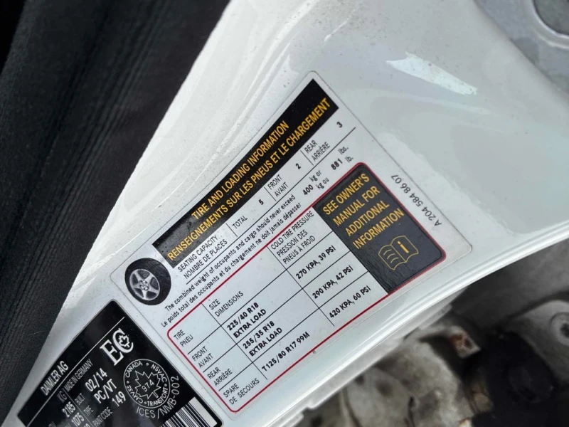 Mercedes-Benz C 350 4MATIC * ПЪЛЕН AMG ПАКЕТ* ПРЕДСТАВИТЕЛСТВО НА BMW*, снимка 14 - Автомобили и джипове - 53363228