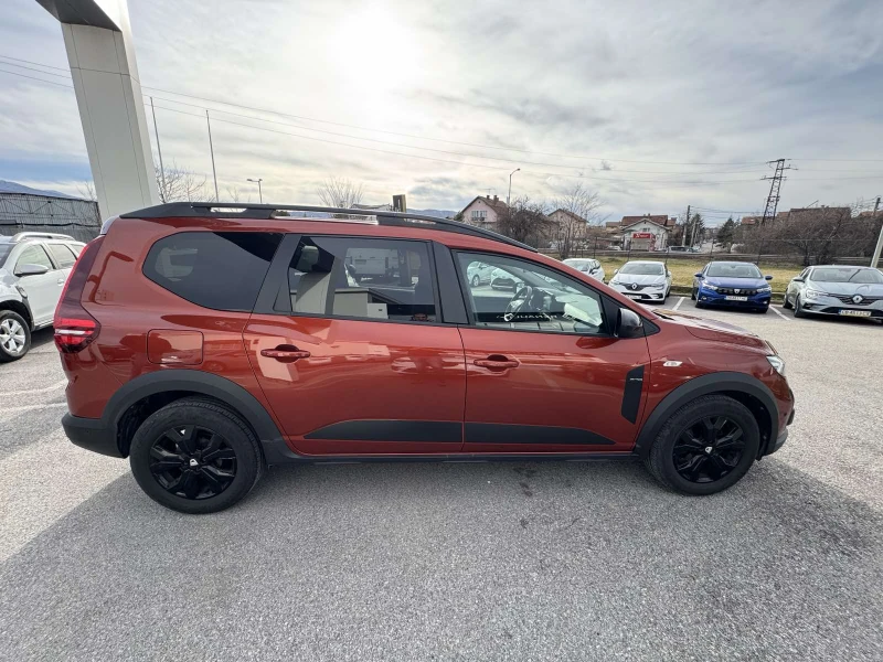 Dacia Jogger 1.0 Tce 90kc. LPG, снимка 7 - Автомобили и джипове - 53537473