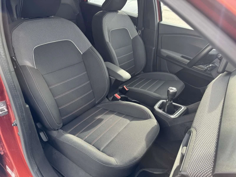 Dacia Jogger 1.0 Tce 90kc. LPG, снимка 9 - Автомобили и джипове - 53537473