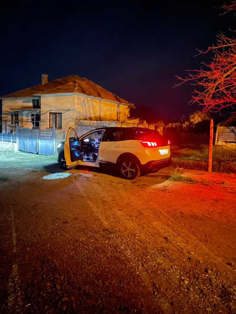 Peugeot 3008 GT Line FULL 180 к.с. | 360  | Пълна история | Обс, снимка 6 - Автомобили и джипове - 53601126