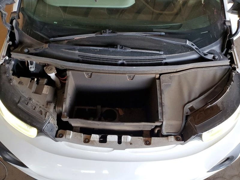 BMW i3, снимка 11 - Автомобили и джипове - 55125531