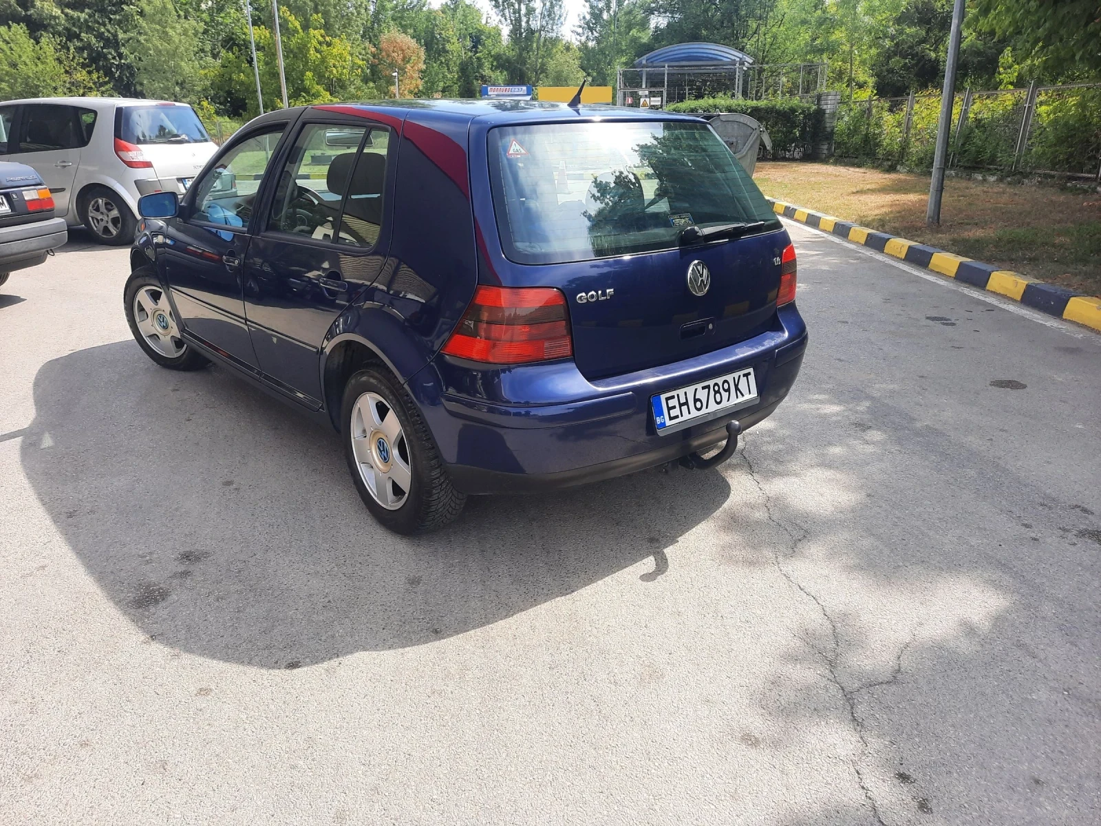 VW Golf 1.6 АГУ - изображение 3