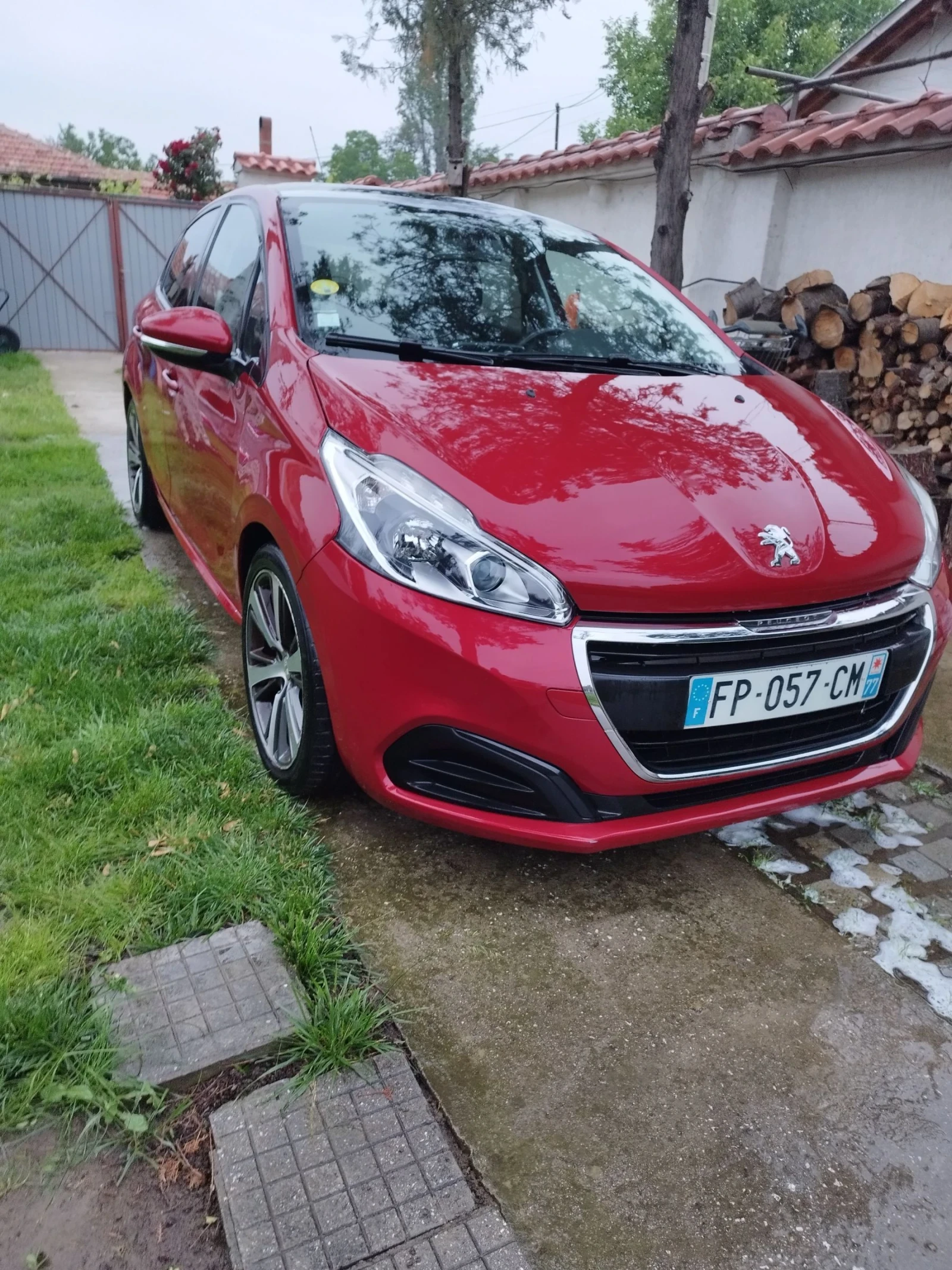 Peugeot 208 1.6 Ehdi - [1] 