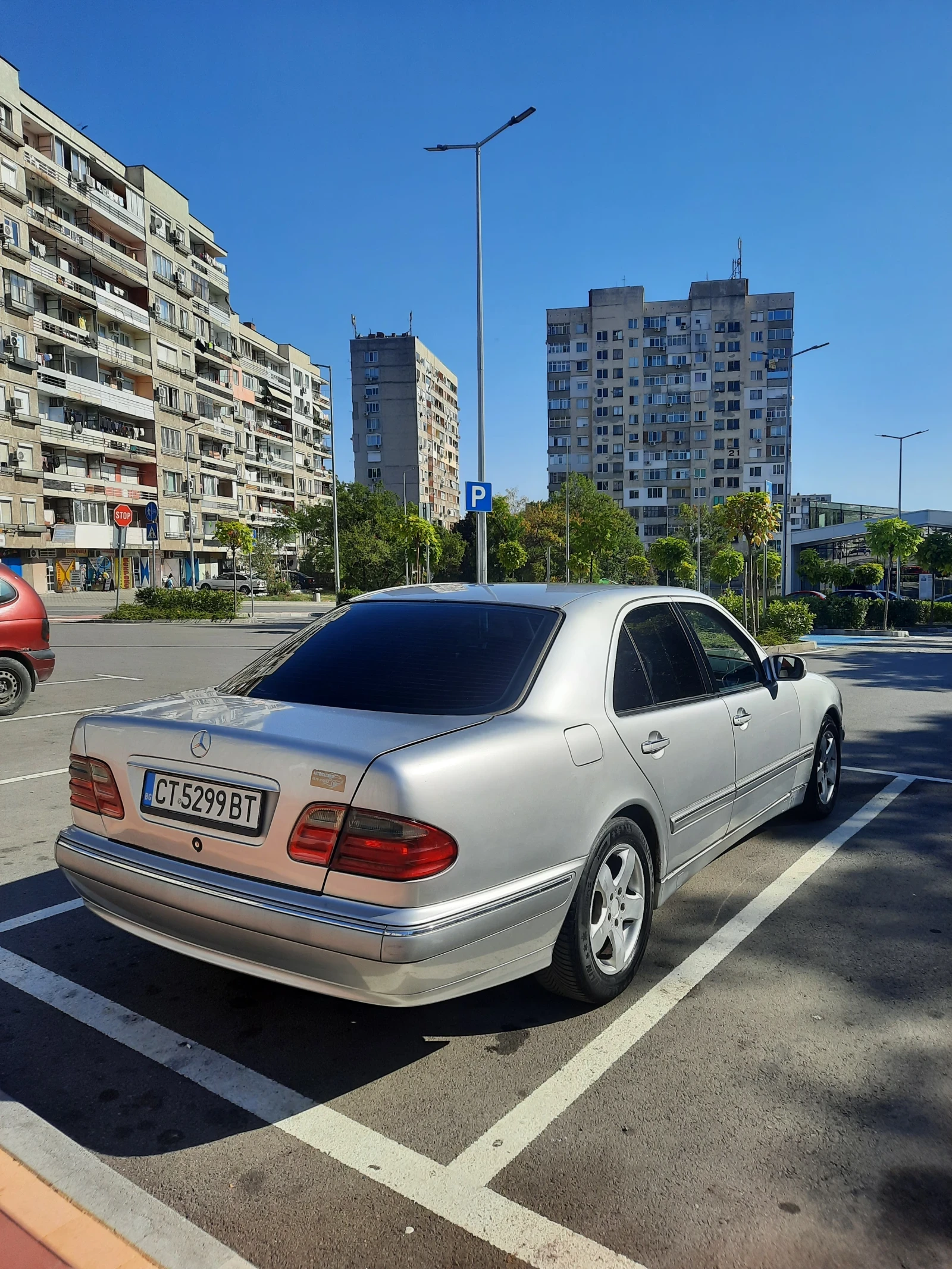 Mercedes-Benz E 320  - изображение 2