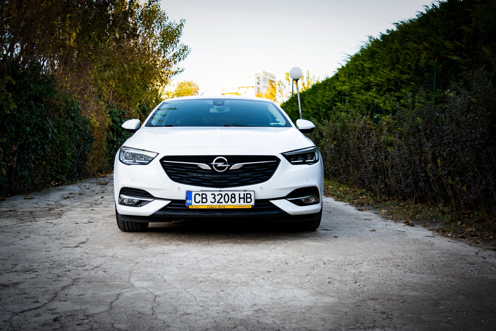 Opel Insignia 1.6 Grand Sport D - изображение 2