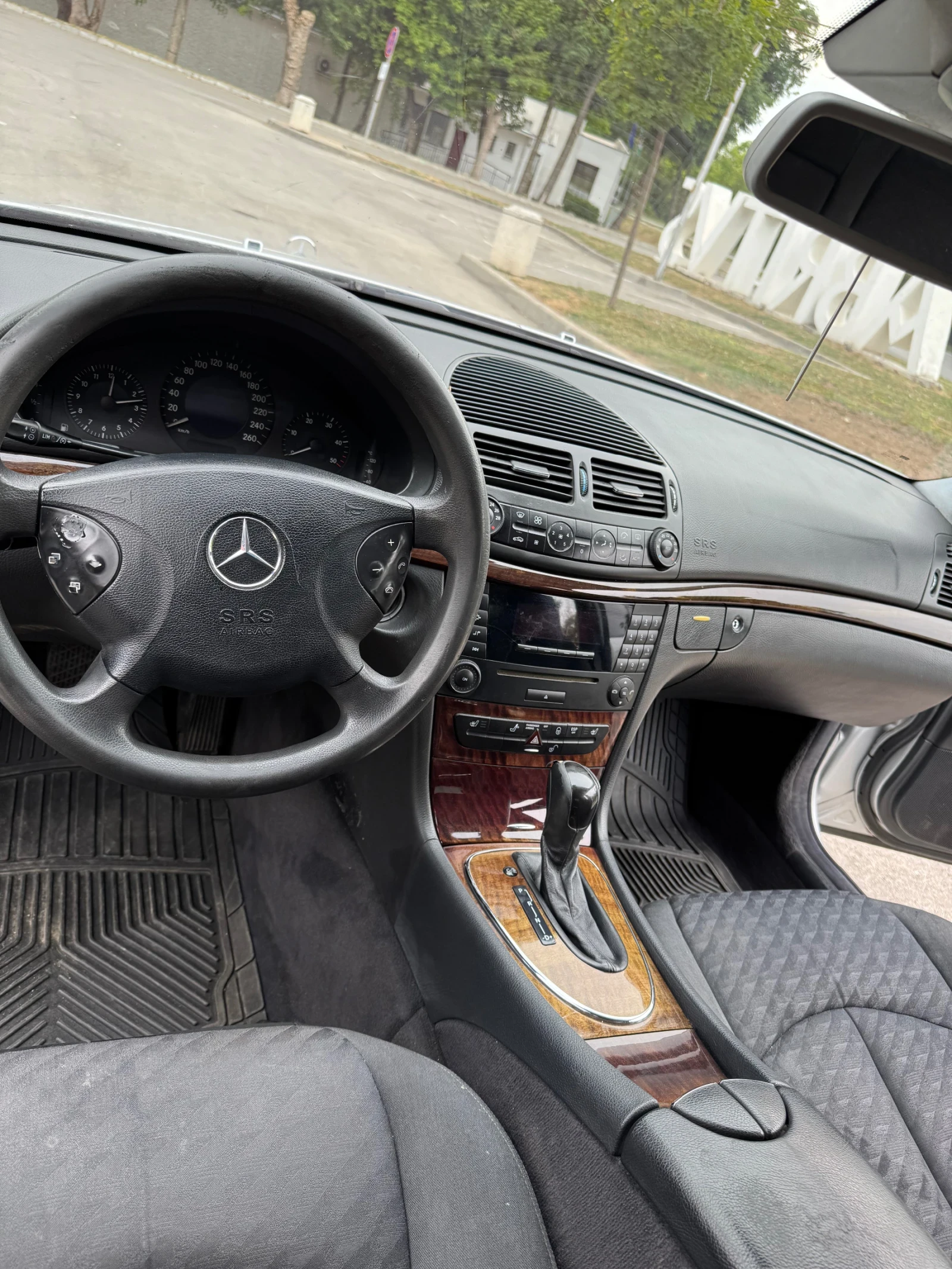 Mercedes-Benz E 220 Нови дискове накладки нови спортни джанти - изображение 6