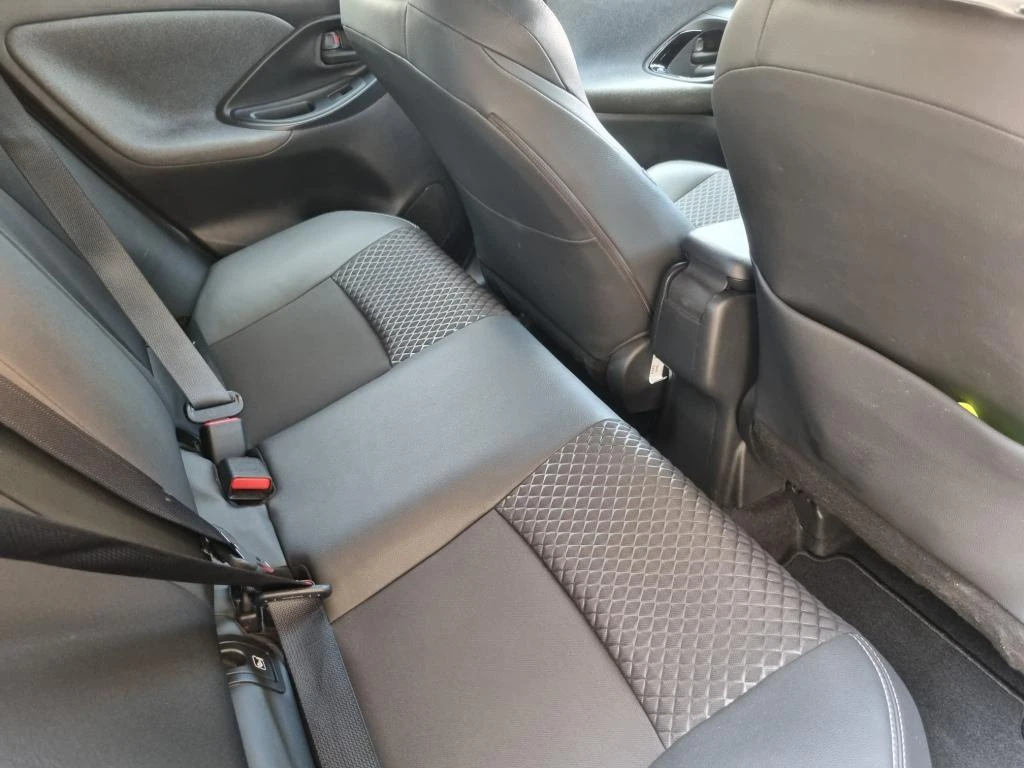 Toyota Yaris 1.5 hybrid | Mobile.bg � ����������� 16