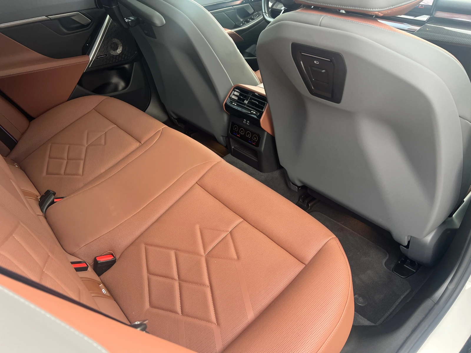 BMW 550 e xDrive | Mobile.bg   12