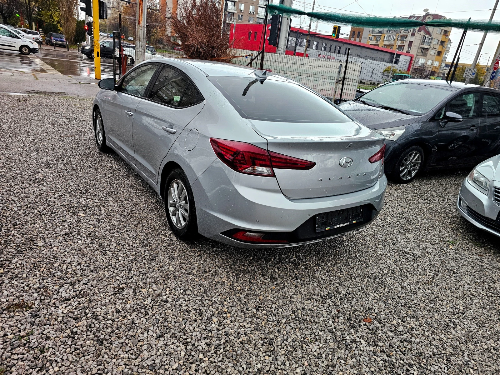 Hyundai Elantra 1.6i-121kc-ГАЗОВ-ИНЖ - изображение 9